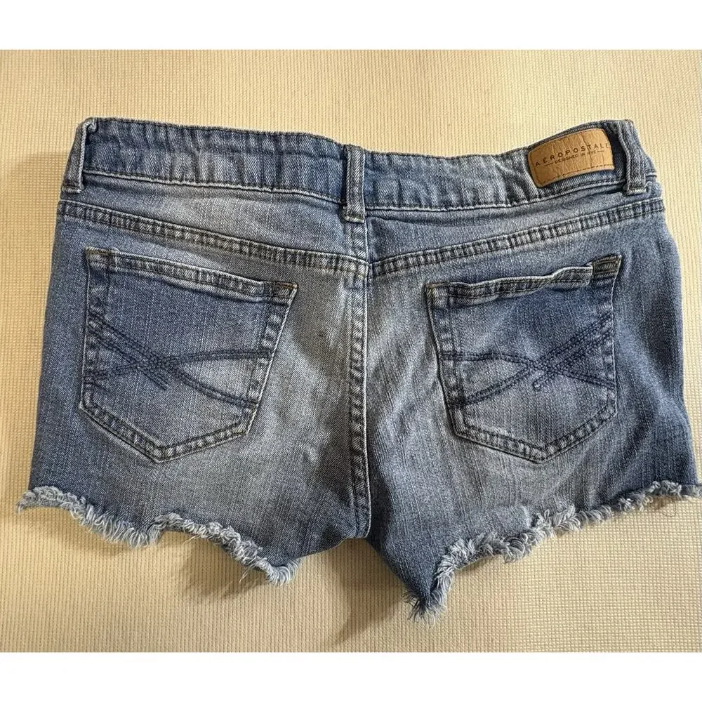 Aeropostale Shorty Blue Denim Shorts Size 6 Medium Wash Distressed Cutoff
